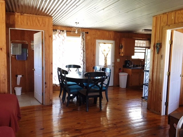 Cabin 3 Dining Area